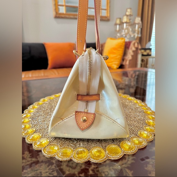 Authentic Louis Vuitton Rosewood Avenue Cream Vernis - Picture 9 of 13